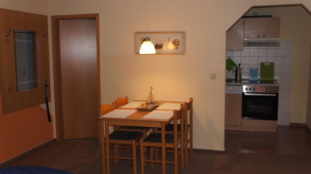 Ferienwohnungen Buetow Wißmar Kamer foto