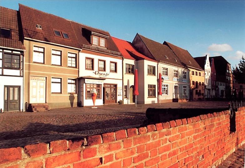 Ferienwohnungen Buetow Wißmar Buitenkant foto